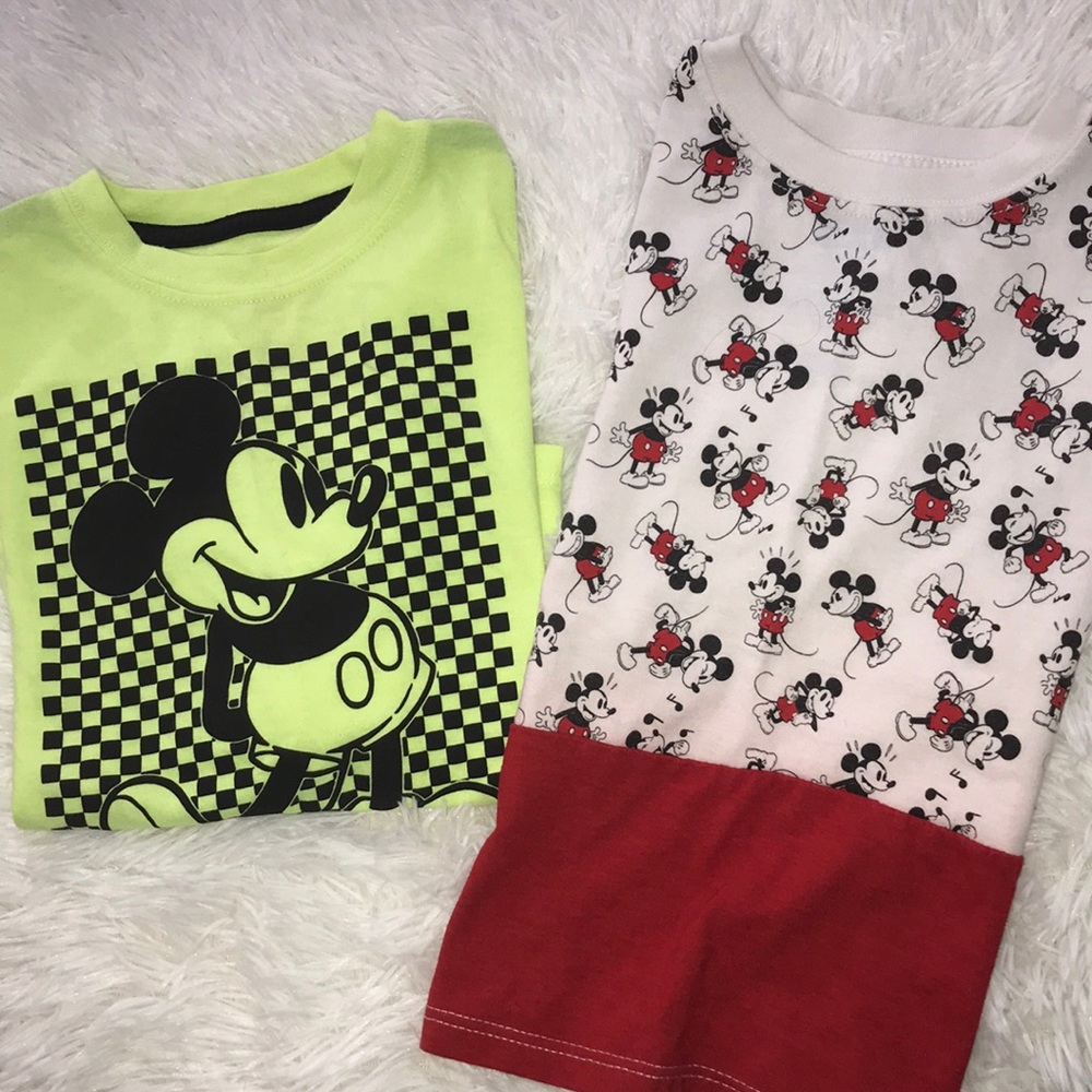 LIKE NEW MICKEY MOUSE BOYS TEE LOT SUPER CUTE!